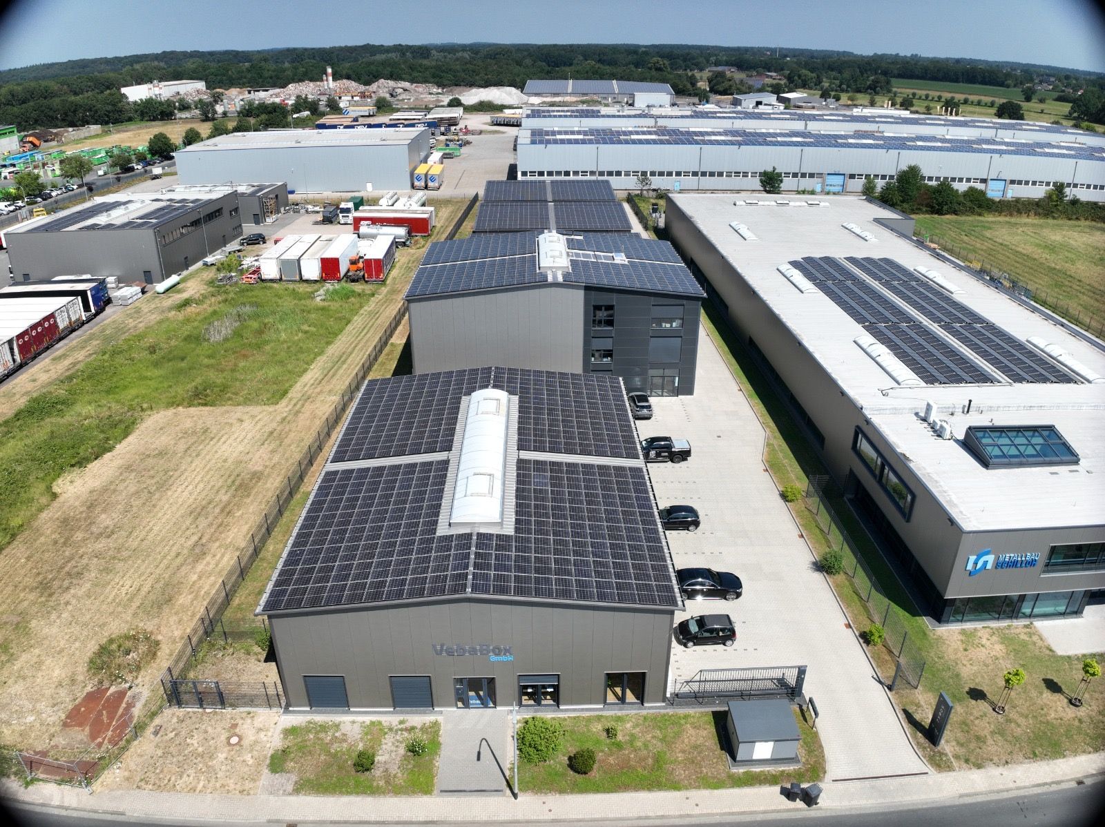 7YRDS Group headquarters in Goch with rooftop solar, drone view